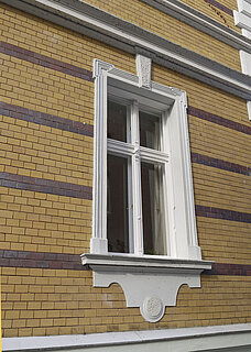 überarbeitetes Kastenfenster