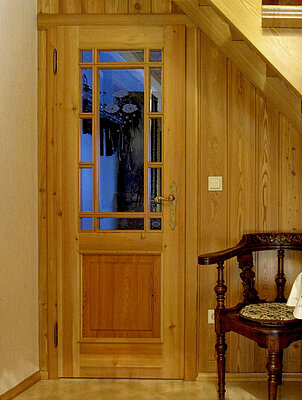 Holztür Lichtausschnitt