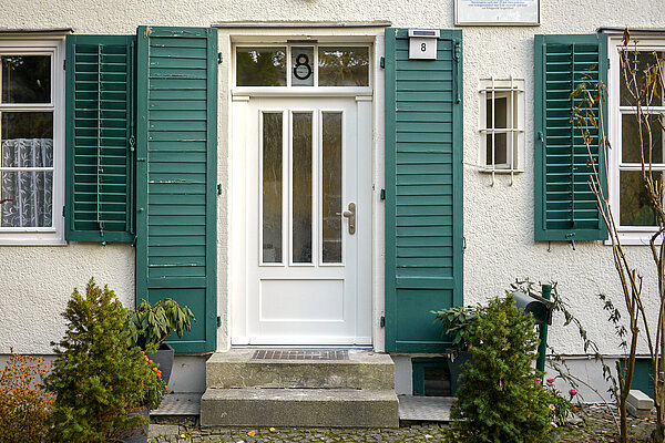 Nachgebaute Haustür in Berlin Zehlendorf