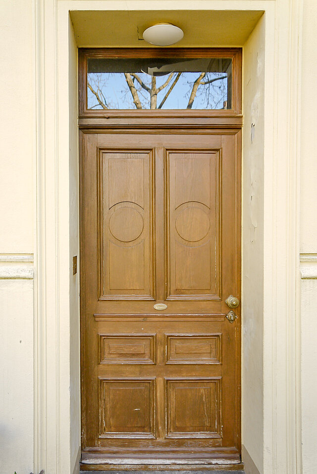 Haustür alt Denkmalgeschützt Die alte Haustür (denkmalgeschützt)