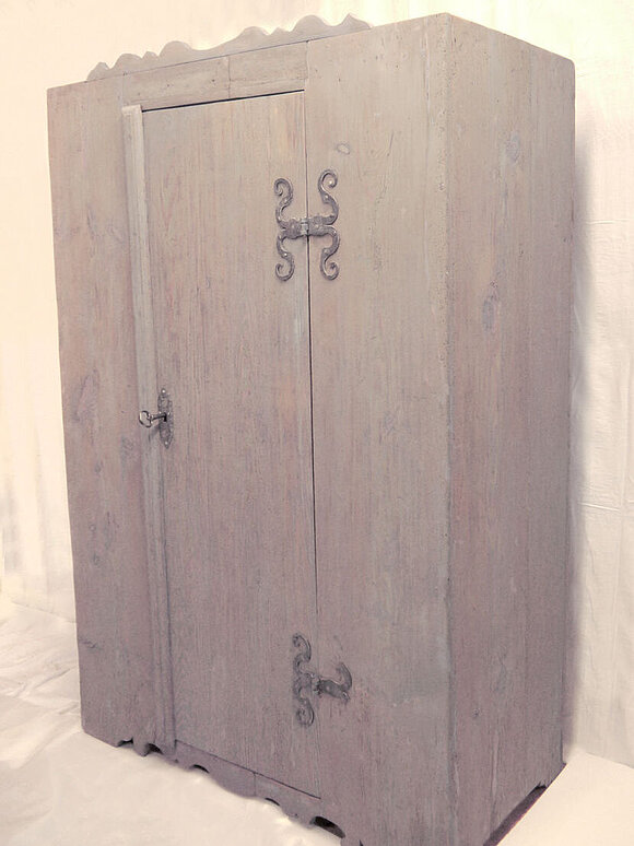Brettmöbel Schrank