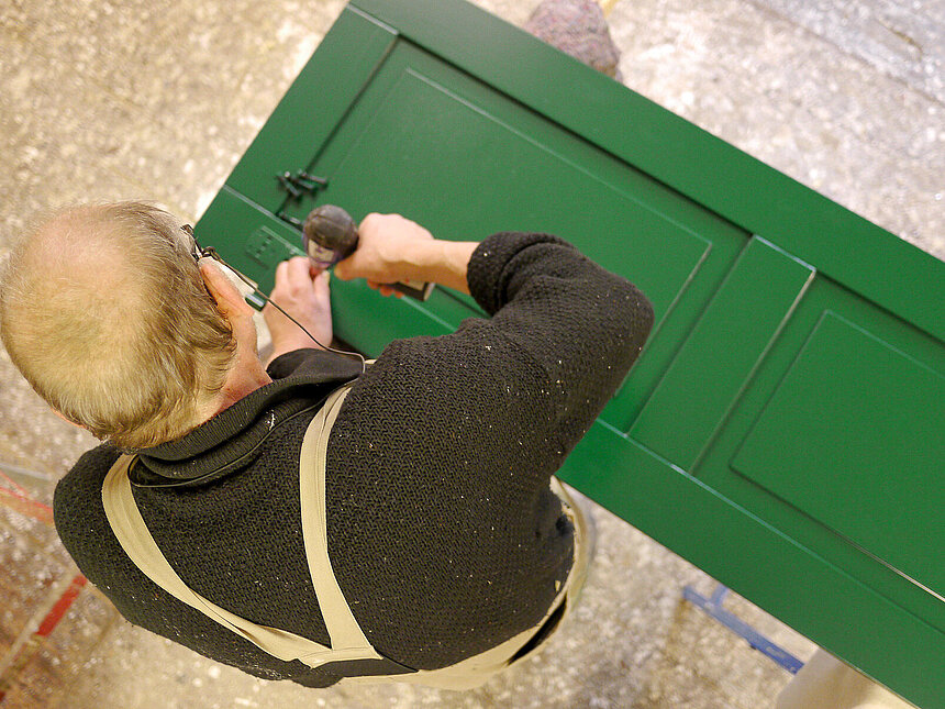 Fensterladen für Berlin Montagevorbereitung