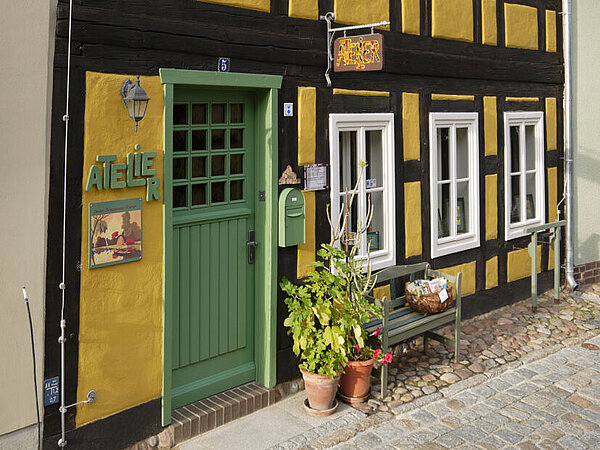 Denkmalgeschütztes Haus mit neuen Kastenfenstern