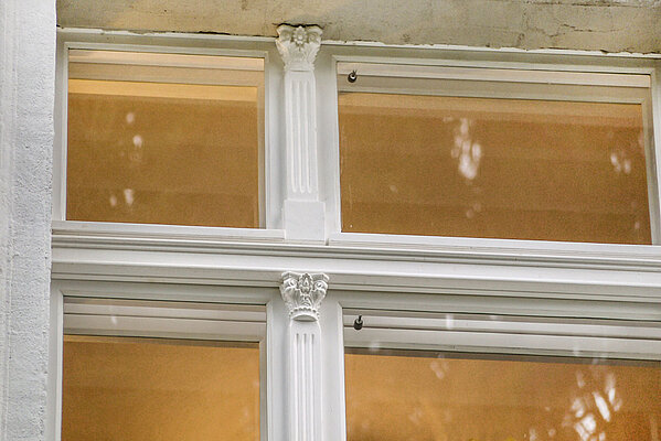 Kastenfenster Verzierungen