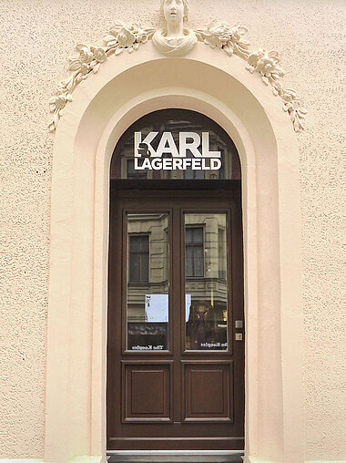 Lagerfeld Store Eingangstür