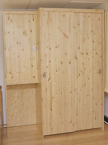 Kleiderschrank Massivholz